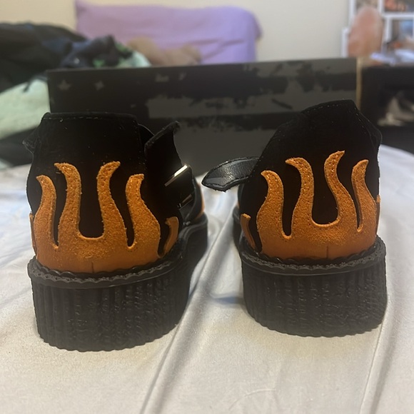 T.U.K suede flame Mary Jane’s. Size 8. - Picture 3 of 5